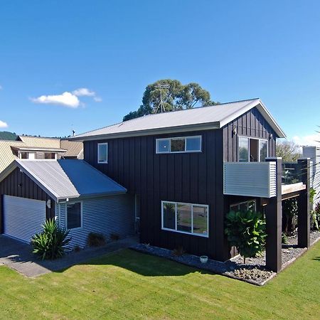 Zodiac Bay Lake Retreat Rotorua Exterior foto